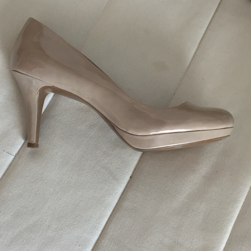 Tan heels